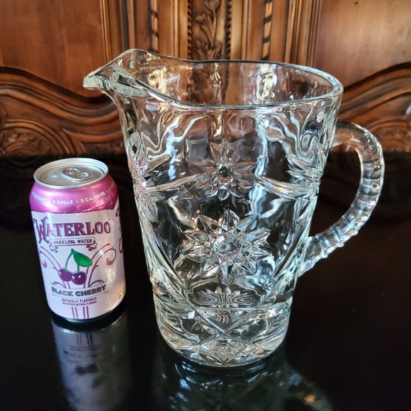 54oz "Prescut AKA Star Of David" Thick Pressed Glass Pitcher by Anchor Hocking - Picture 2 of 16